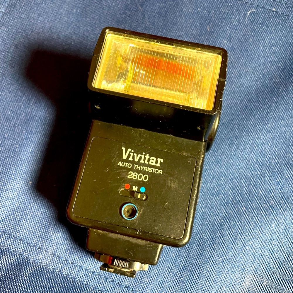 Vivitar flash auto thyristor